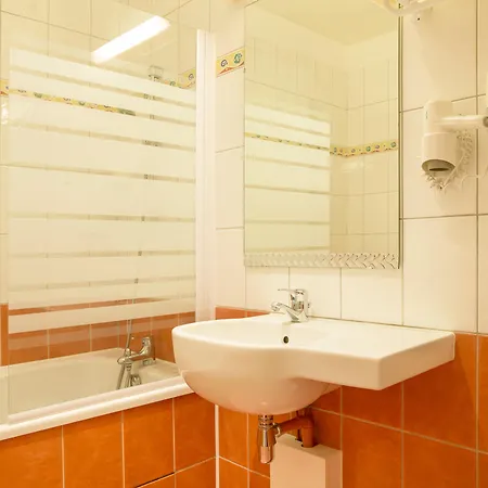 Otel The Originals City, Loval, 3*